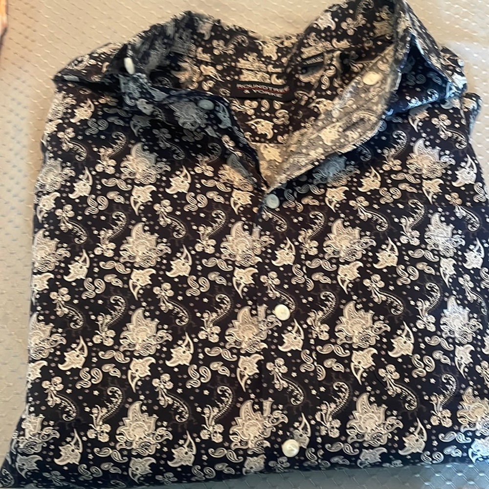 Mens long sleeved shirt